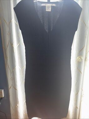Max Studio Black V-Neck Sheath Dress